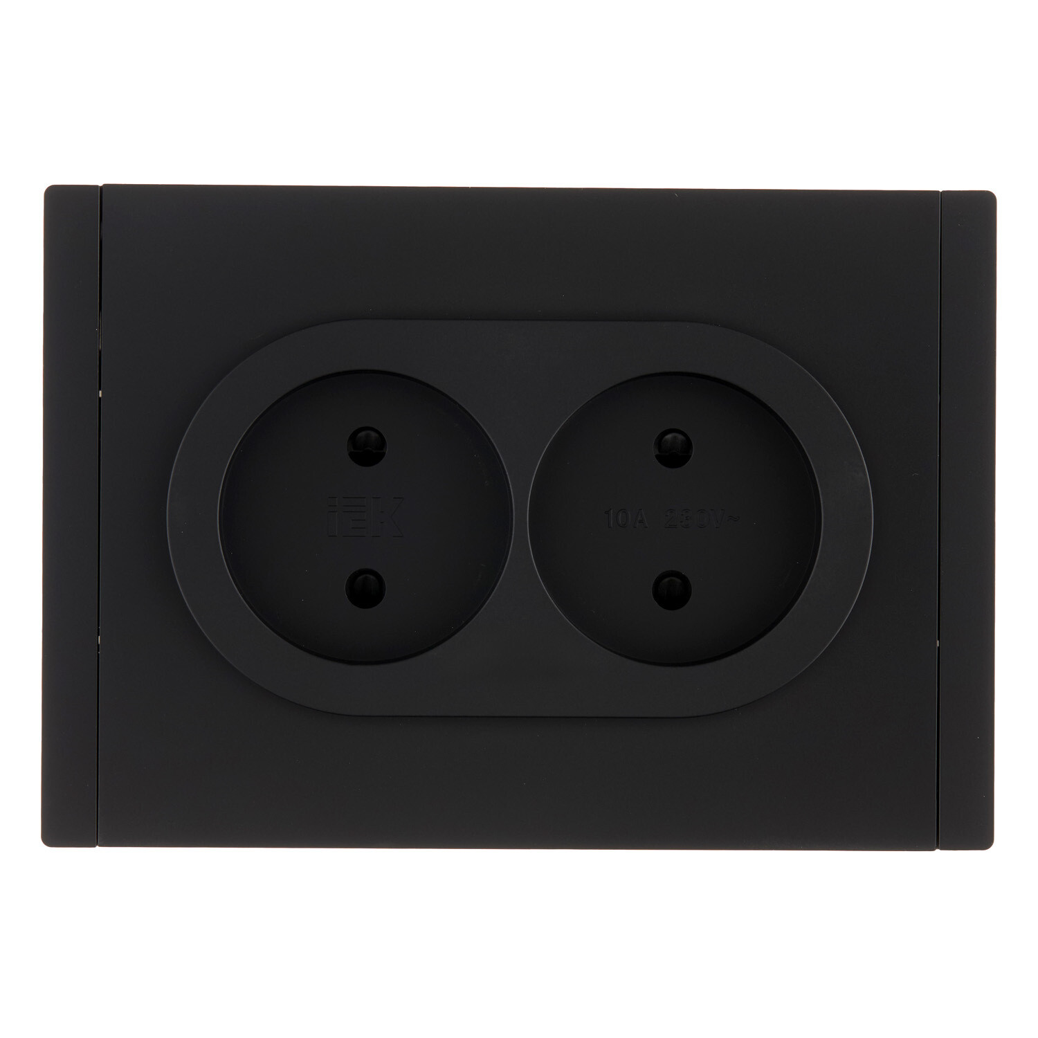 Изображение товара Встраиваемая черная розетка IEK Forte&Piano FP125 со шторками
