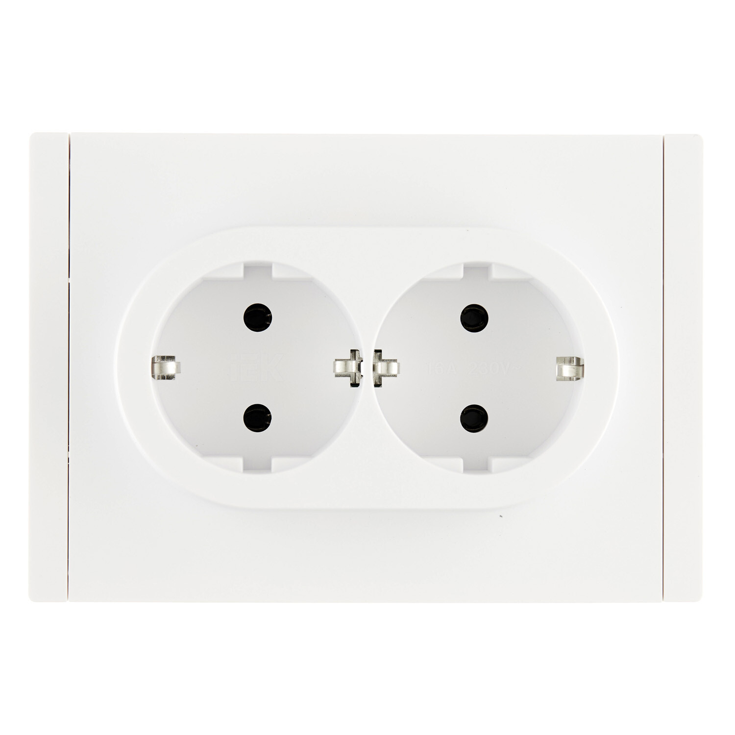 Изображение товара Встраиваемая белая розетка IEK Forte&Piano FP224 с заземлением и двойным гнездом