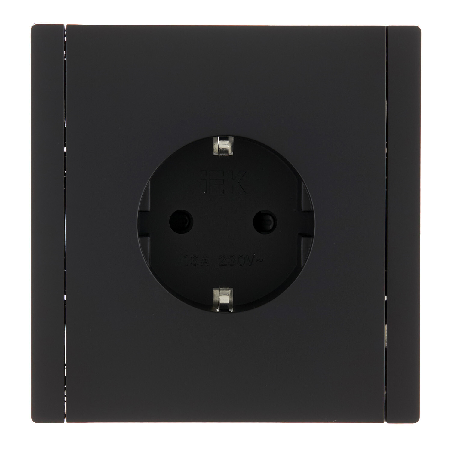 

Розетка IEK Forte&Piano FP113 встраиваемая черная со шторками (FP-R14-16-1-K02), Черный
