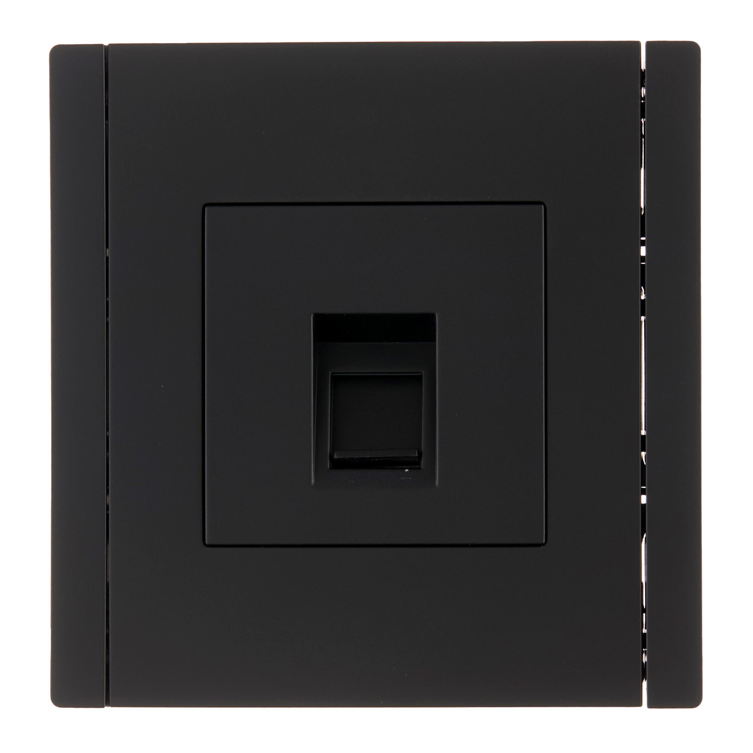 Изображение товара Розетка компьютерная IEK Forte&Piano FP132 встраиваемая черная IP20