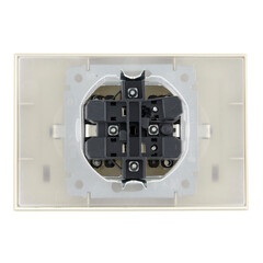 Розетка IEK Brite РСбш12-3-44-БрКр встраиваемая бежевая с крышкой (BR-R26-16-44-K10-F) - фото 6