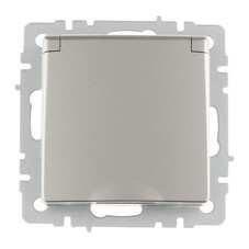 Розетка IEK Brite РСбш10-3-44-БрС встраиваемая сталь со шторками с крышкой (BR-R16-16-44-K46)