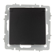 Розетка IEK Brite РСбш10-3-44-БрЧ встраиваемая черная со шторками с крышкой (BR-R16-16-44-K02)