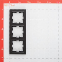 Рамка IEK Brite РУ-3-БрЧ трехместная черная (BR-M32-K02) - фото 2