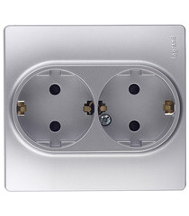 Розетка Legrand Etika встраиваемая алюминий со шторками (672433) - фото 1