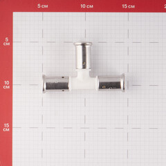 Тройник Henco (9PKW-161616) 16(пресс) х 16(пресс) х 16(пресс) PVDF белый - фото 2