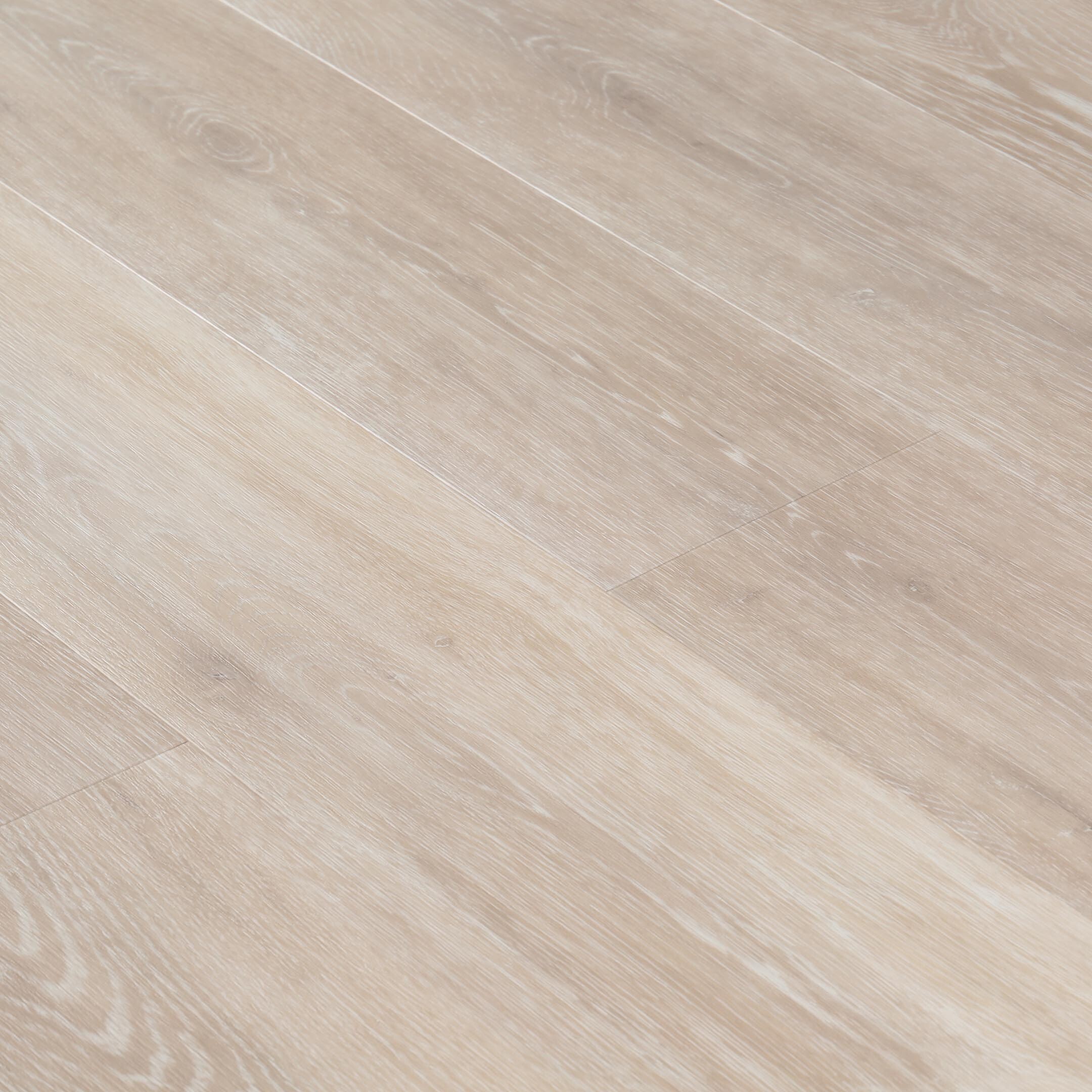 Изображение товара Плитка LVT Tarkett Lounge Husky дуб серый 3 мм с микрофаской