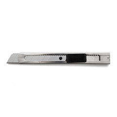 Нож строительный Vira 18 мм с сегментированным лезвием стальной корпус с винтовым фиксатором - фото 6