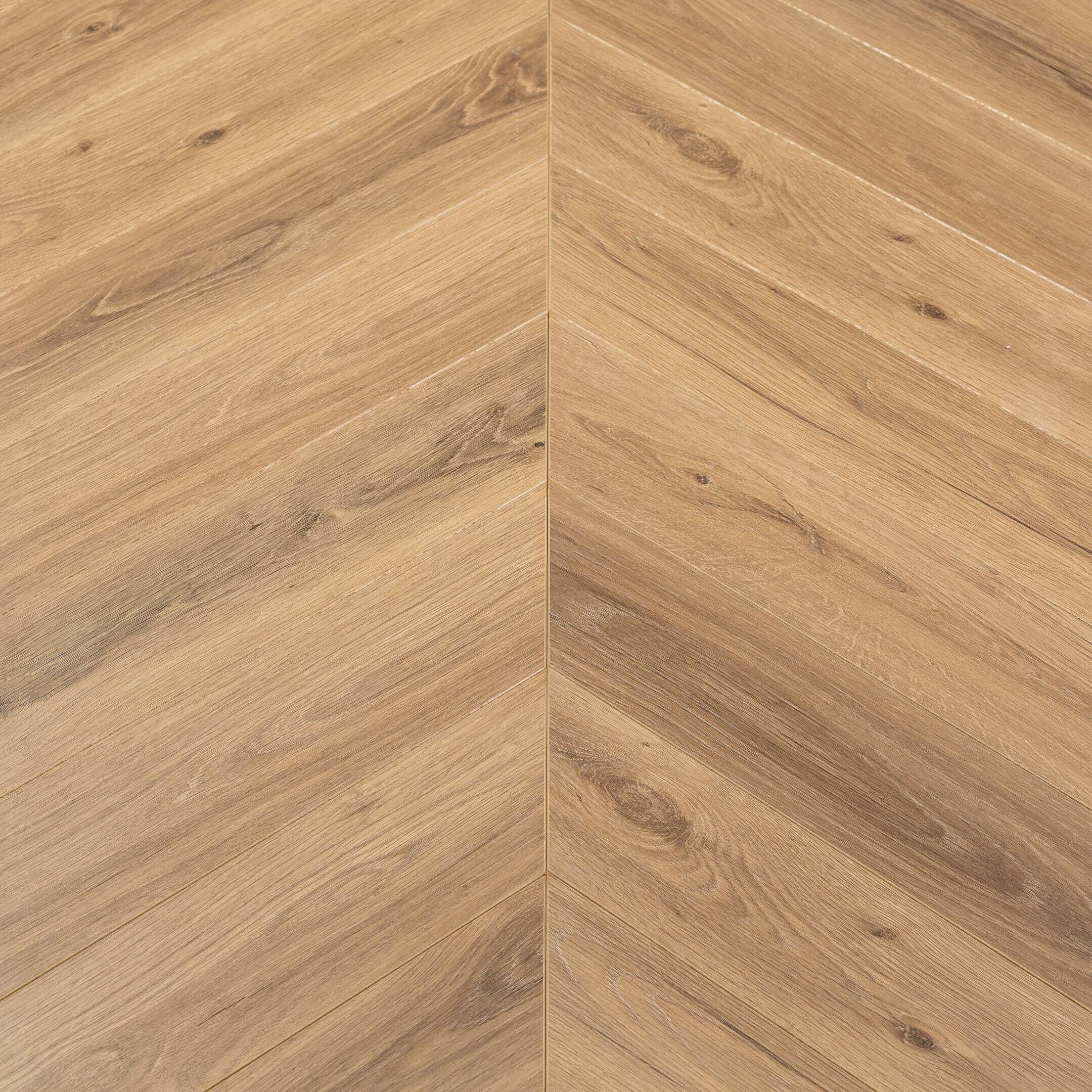 Ламинат 34 класс Norland Chevron дуб тибет 1,232 кв.м 12 мм с фаской художественный