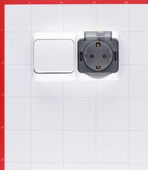 Блок выключатель и розетка Systeme Electric Этюд одноклавишный накладной белый (BPA16-241B) - фото 2