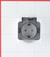 Розетка Systeme Electric Этюд накладная белая со шторками с крышкой (PA16-044B) - фото 2