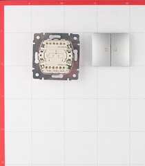 Выключатель Legrand Valena двухклавишный встраиваемый алюминий с подсветкой (694344) - фото 5