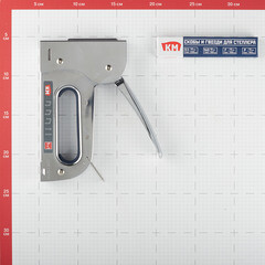 Степлер строительный для скоб и гвоздей КМ 5 в 1 стальной - фото 3