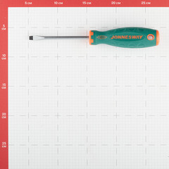 Отвертка плоская SL6,5 100 мм Jonnesway Anti-slip grip (D71S6100) - фото 2