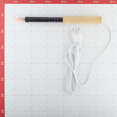 Паяльник электрический Rexant ЭСПН 100 Вт 220 В деревянная ручка 152 г (12-0291) - фото 6