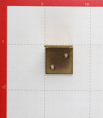 Уголок соединительный оцинкованный 30х30х30х2 мм с желтой пассивацией - фото 2