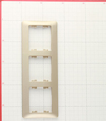 Рамка Systeme Electric Glossa трехместная титан (GSL000403) - фото 2