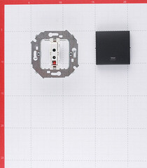 Выключатель Simon 15 одноклавишный встраиваемый графит с подсветкой (1591104-038) - фото 2